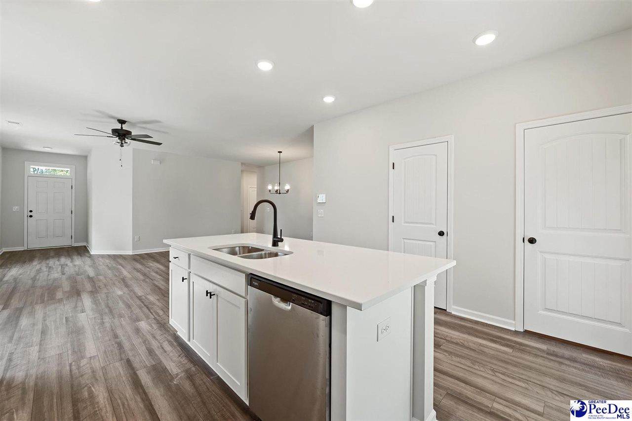1197 Sanctuary Lane Florence, SC 29501 - Photo 12 of 33 Gallery Image 12