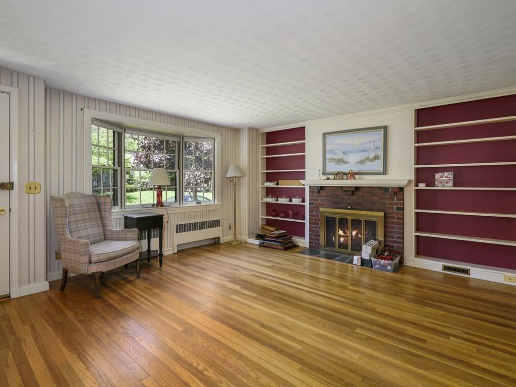 21 Lelland Road Stoughton, MA 02072 - Photo 8 of 23