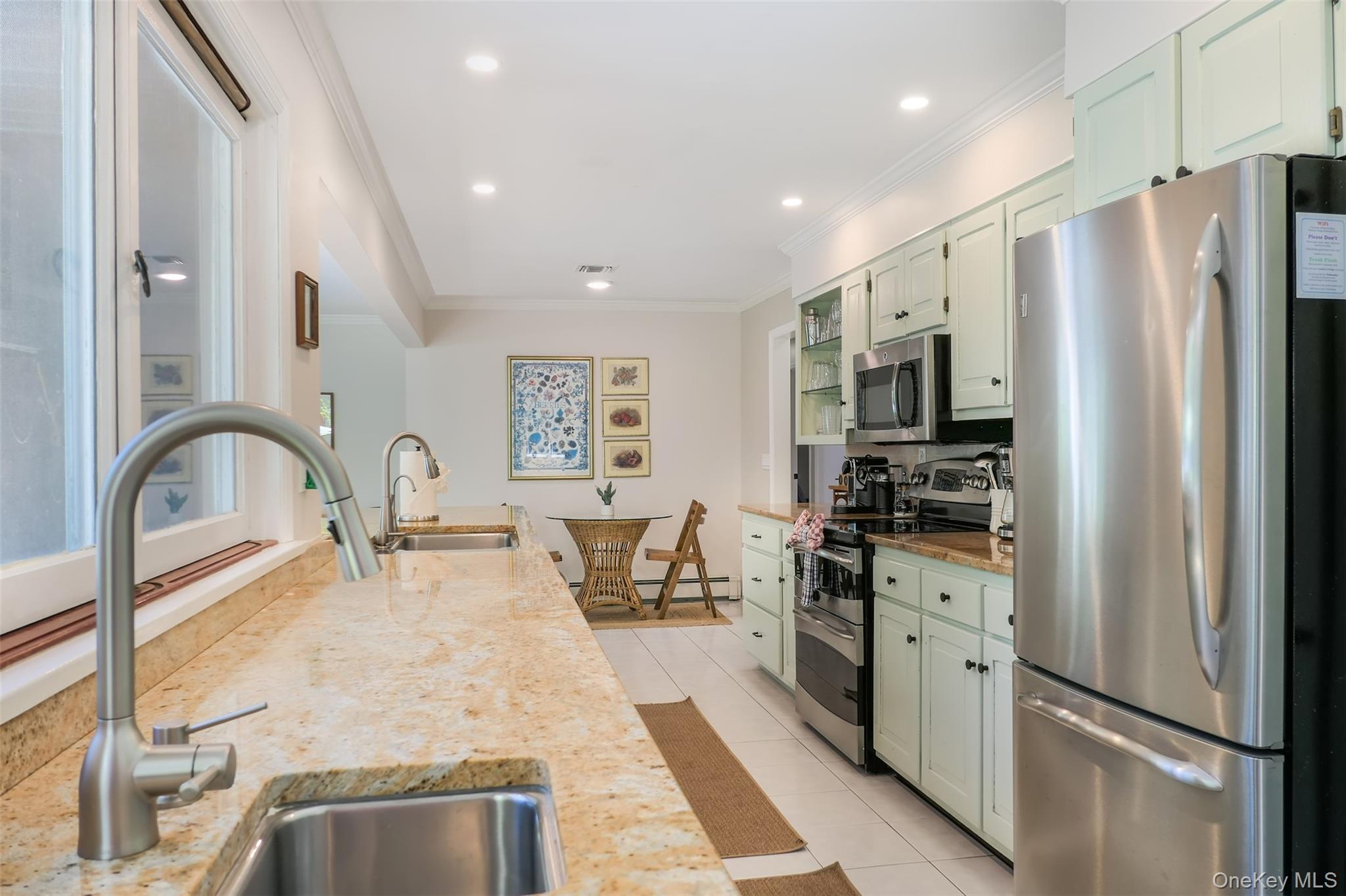 47 Oak Road East Patchogue, NY 11713 - Photo 18 of 36