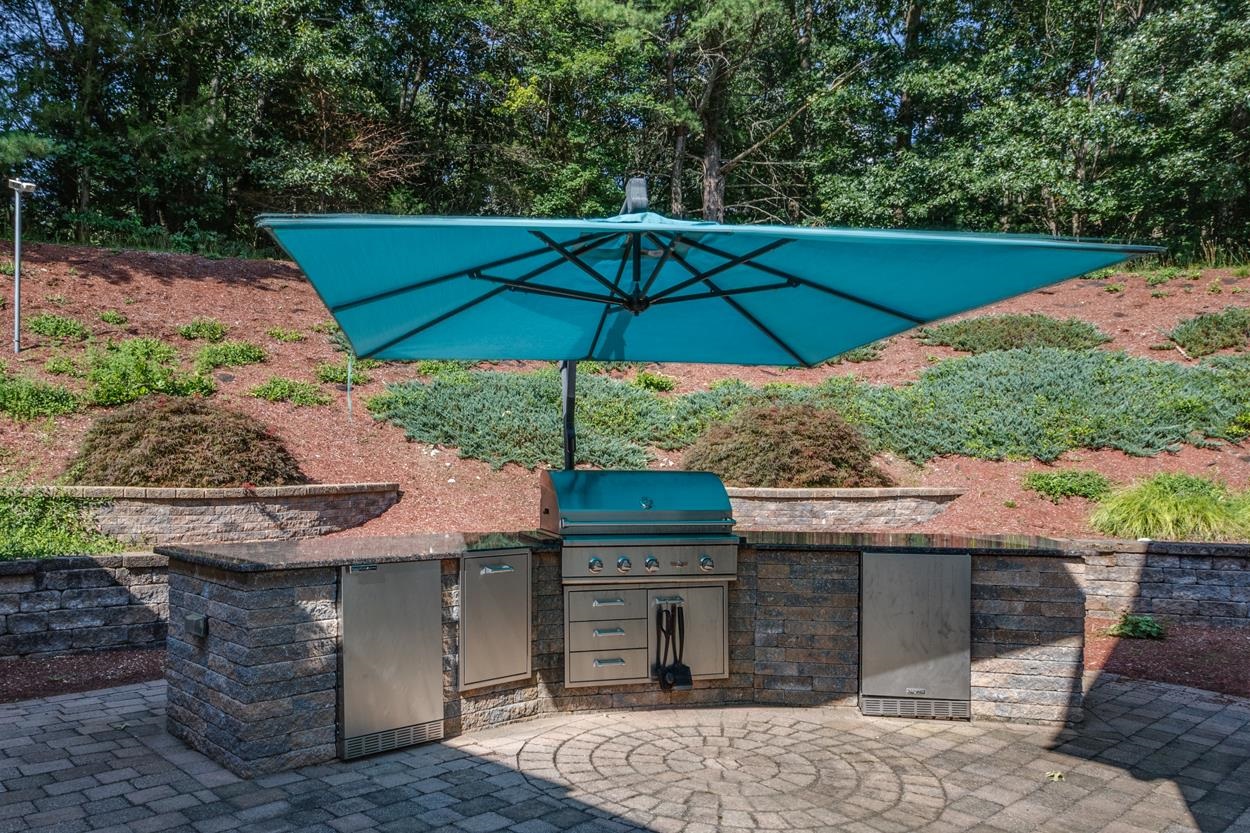 135 Hooker Farm Road Salem, NH 03079 - Photo 28 of 40