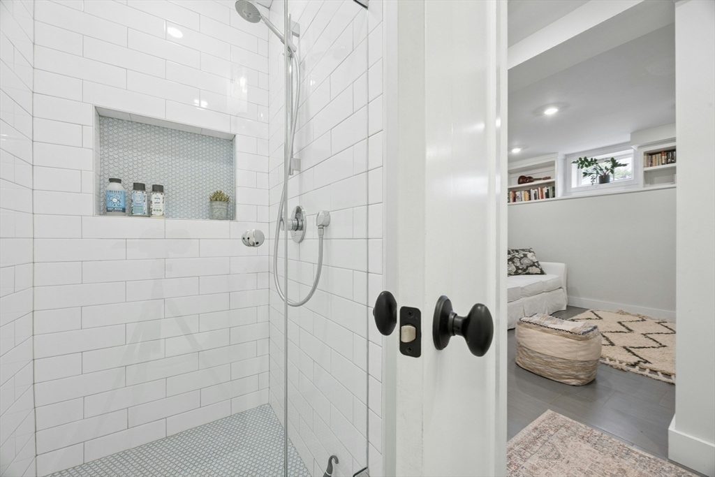 90 Florian Street Boston, MA 02130 - Photo 28 of 32