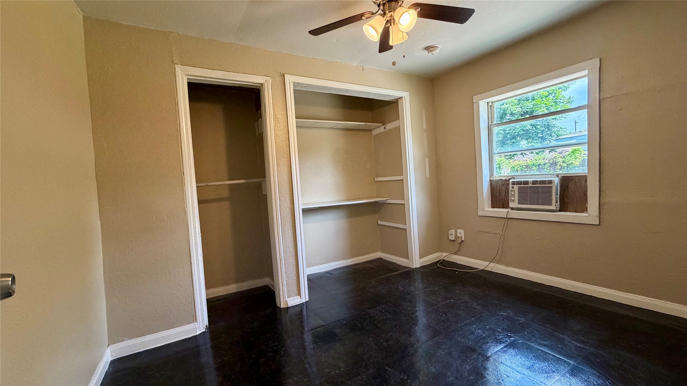 8116 Sandra Street Houston, TX 77016 - Photo 9 of 16 Bedroom 1