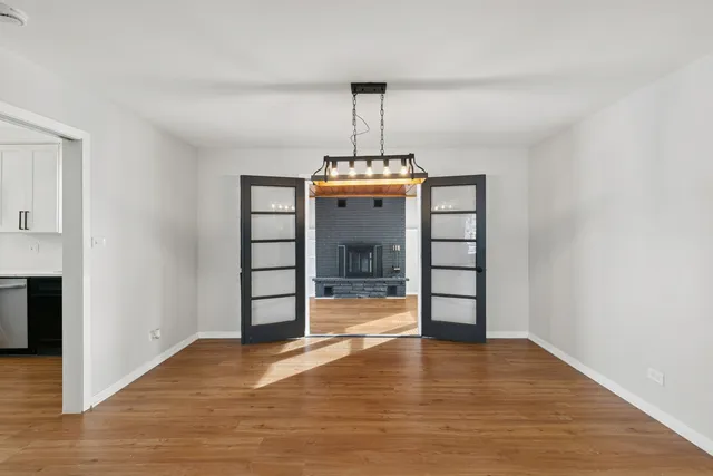 $360,000 | 12323 South 74th Avenue, Palos Heights, IL 60463