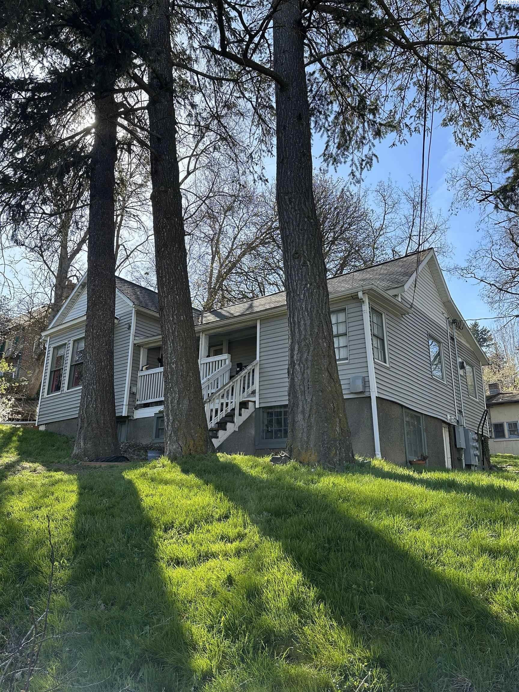 310 Southeast Spring Street, Unit 3 Pullman, WA 99163 - Photo 1 of 7 Gallery Image 1