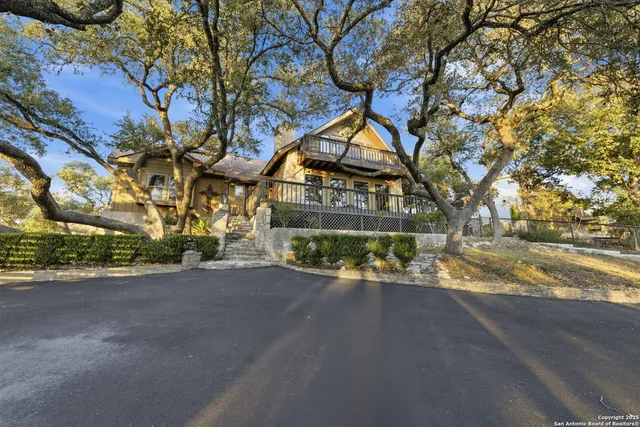 $529,000 | 1072 Summit, Canyon Lake, TX 78133