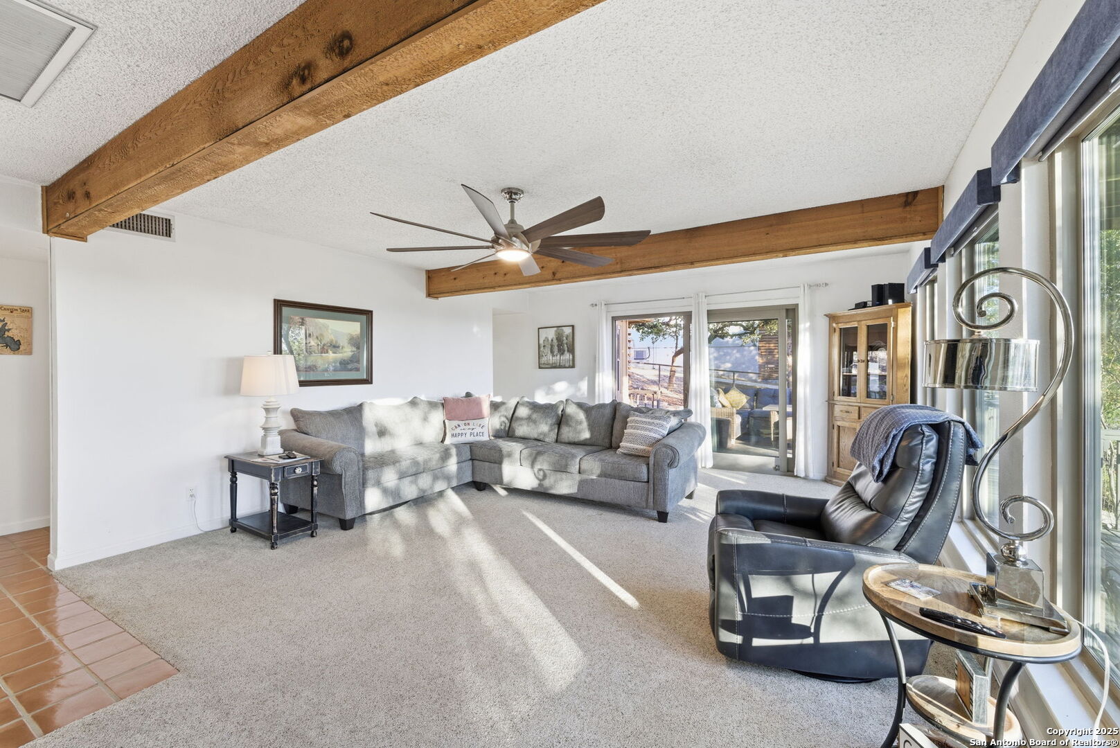 1072 Summit Canyon Lake, TX 78133 - Photo 39 of 50 a living room with furniture
