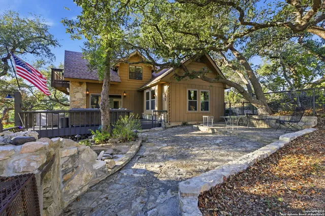 $529,000 | 1072 Summit, Canyon Lake, TX 78133