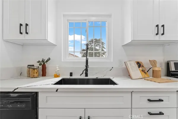 $1,250,000 | 9246 Manzanar Avenue, Downey, CA 90240