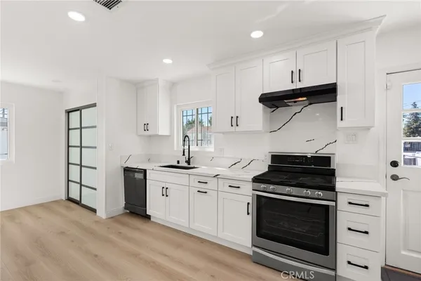 $1,250,000 | 9246 Manzanar Avenue, Downey, CA 90240