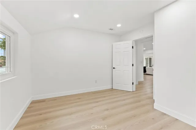a view of livingroom with furniture and entryway