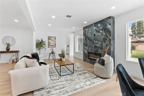 $1,250,000 | 9246 Manzanar Avenue, Downey, CA 90240
