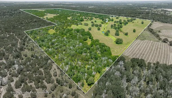 a view of a tennis court