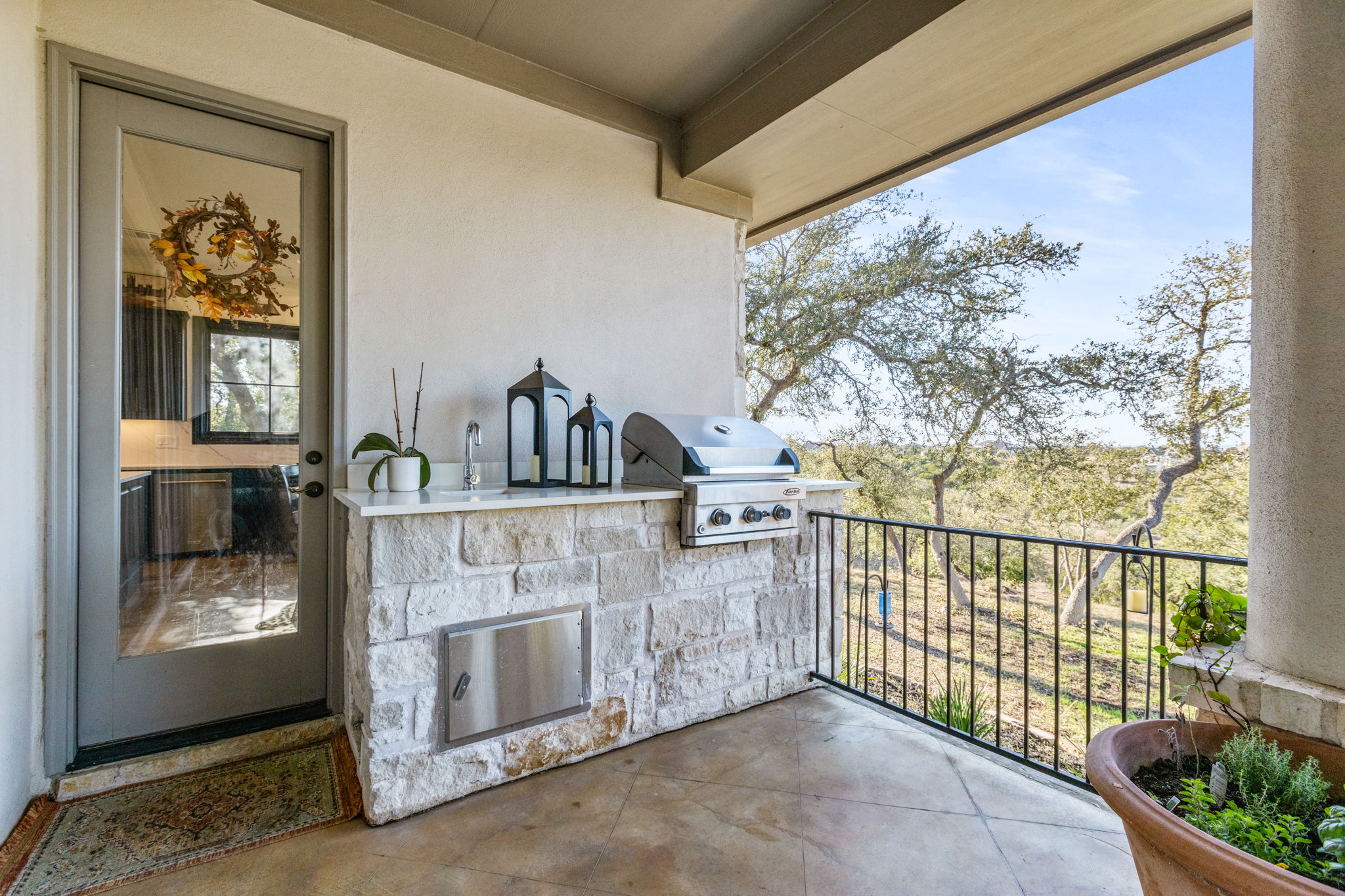 447 Winning Colors Austin, TX 78737 - Photo 28 of 40 Outdoor Patio Kitchen