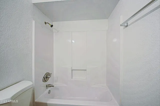 $1,395 | 13207 North 21st Place, Unit 6, Phoenix, AZ 85022