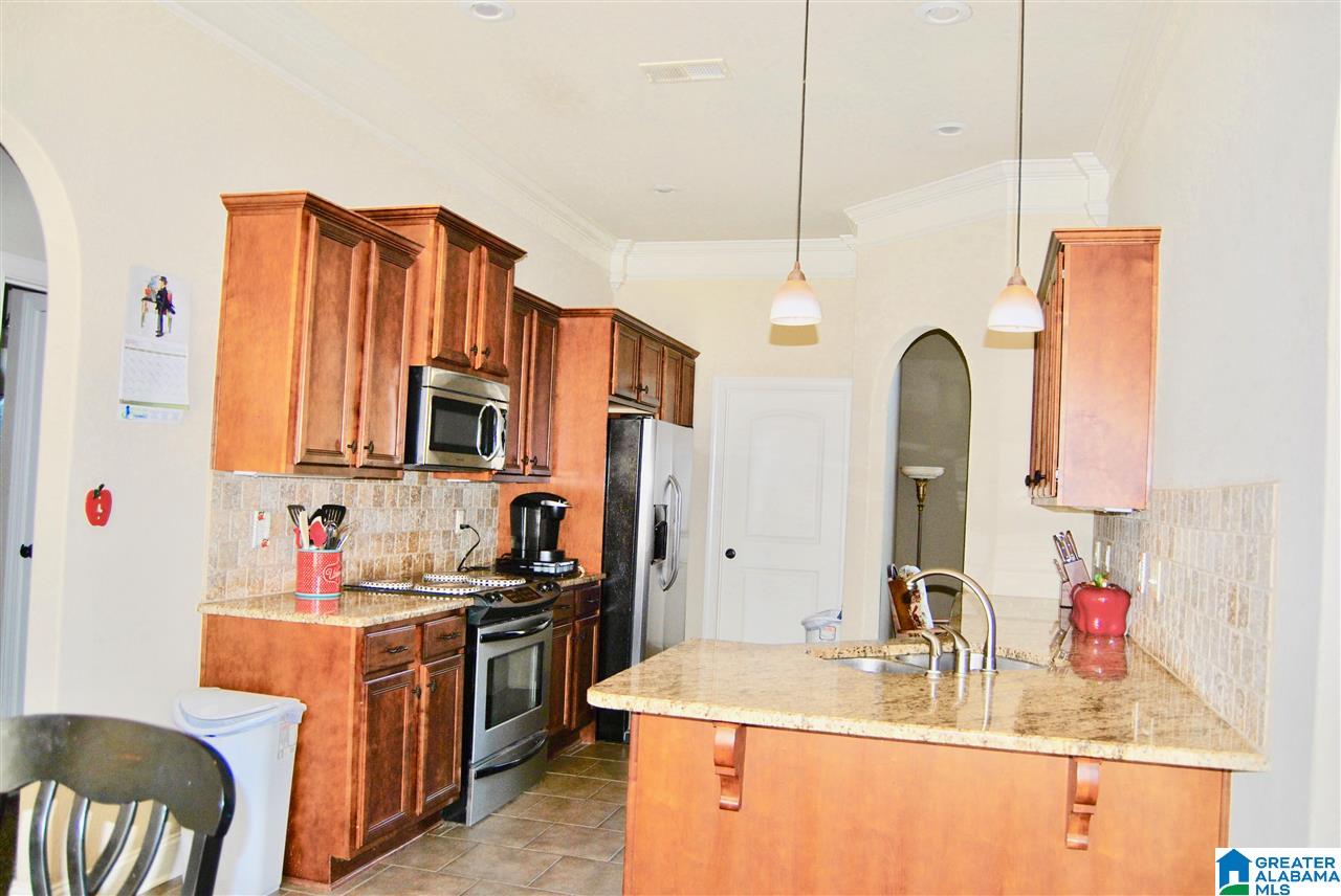 249 Strathaven Lane Pelham, AL 35124 - Photo 14 of 33