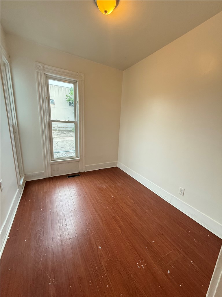 188-190 Charlotte Street, Unit 188 Rochester, NY 14607 - Photo 22 of 46 188 Down Bedroom 3