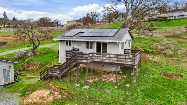 a view of outdoor space yard and front view of a house