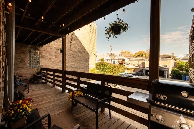 $419,900 | 4307 North Troy Street, Unit 1, Chicago, IL 60618