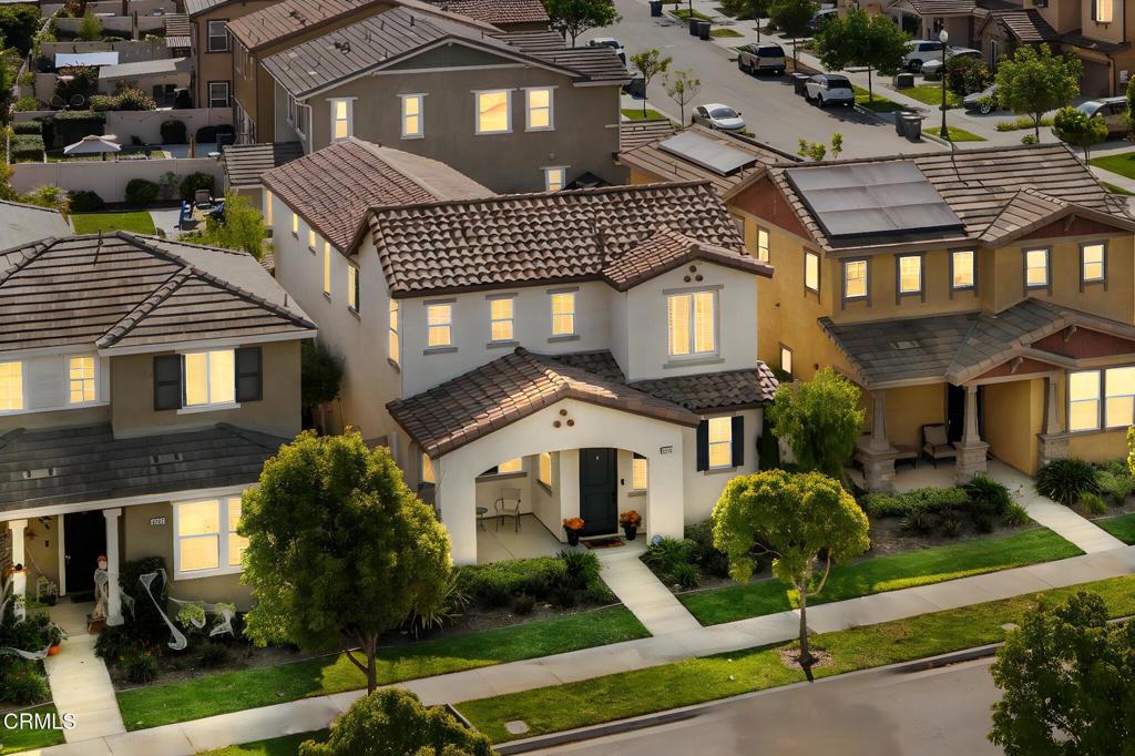 3512 North Oxnard Boulevard Oxnard, CA 93036 - Photo 2 of 41 a front view of a house