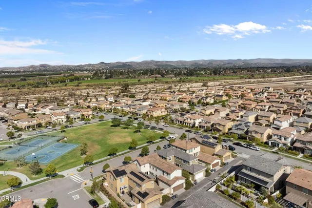 $860,000 | 3512 North Oxnard Boulevard, Oxnard, CA 93036