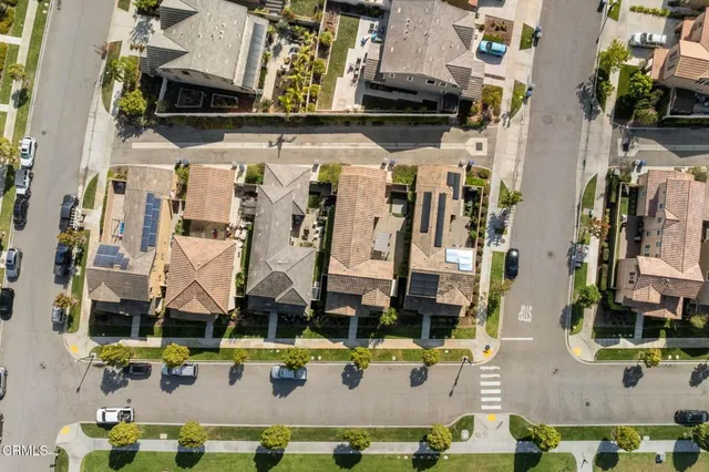 $860,000 | 3512 North Oxnard Boulevard, Oxnard, CA 93036