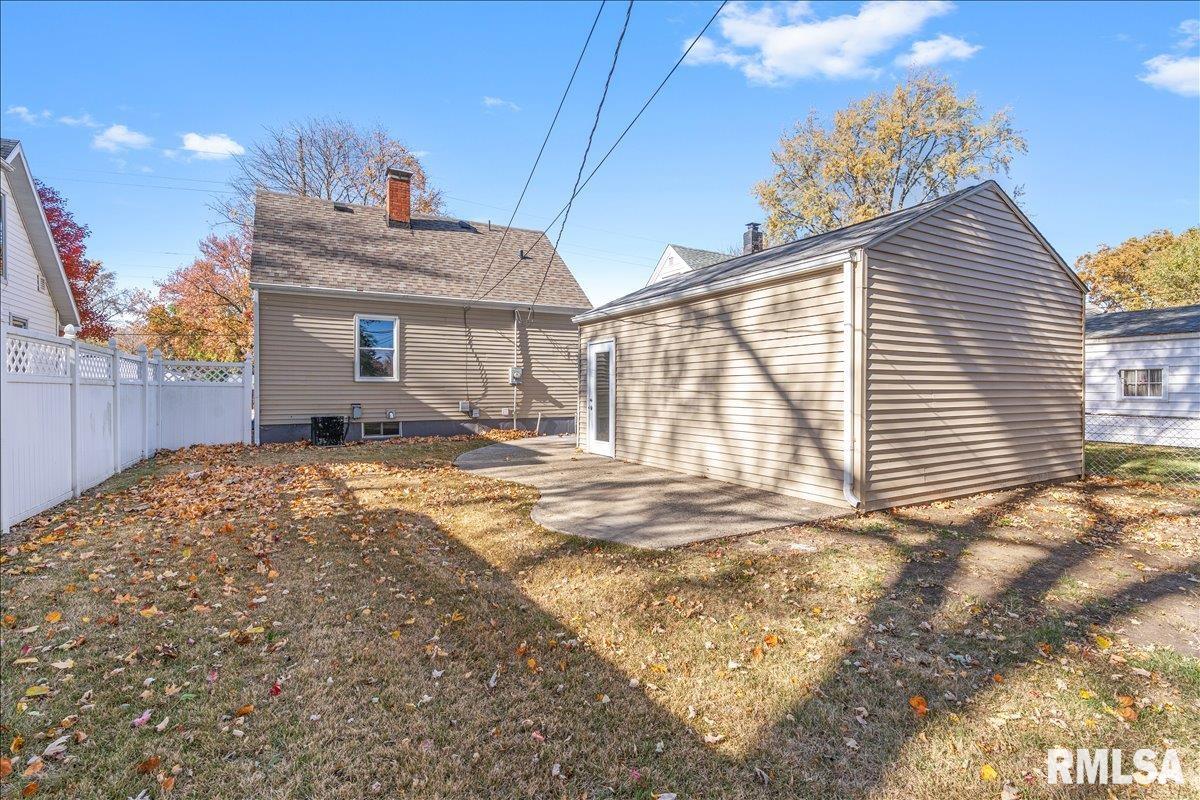 1820 North 19th Street Springfield, IL 62702 - Photo 15 of 17