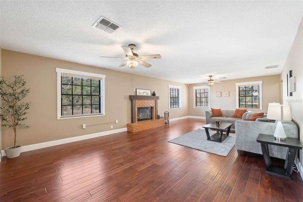 5604 Miley Road Plant City, FL 33565 - Photo 14 of 59 Gallery Image 14