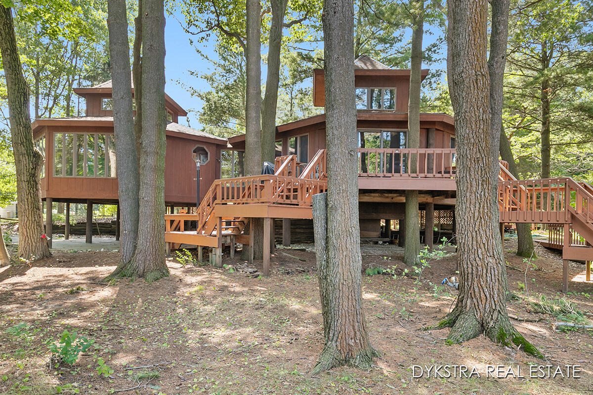 9233 Silver Lake Road Mears, MI 49436 - Photo 26 of 52 IMG_1000