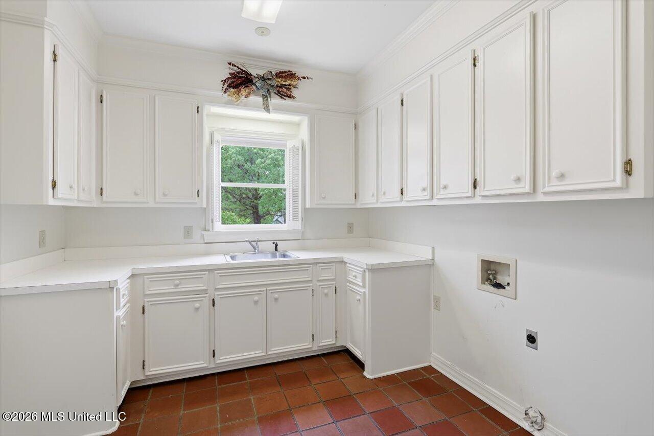 303 Monterey Drive Clinton, MS 39056 - Photo 20 of 38 22-303 Monterey Dr _ Home Tours MS