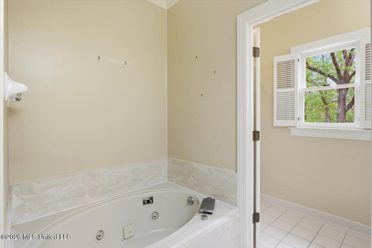 303 Monterey Drive Clinton, MS 39056 - Photo 25 of 38 28-303 Monterey Dr _ Home Tours MS