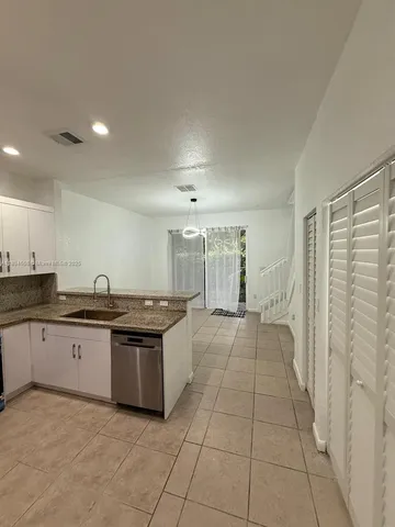 $379,900 | 21209 Northwest 14th Place, Unit 720, Miami Gardens, FL 33169
