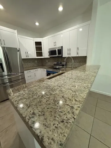 $379,900 | 21209 Northwest 14th Place, Unit 720, Miami Gardens, FL 33169