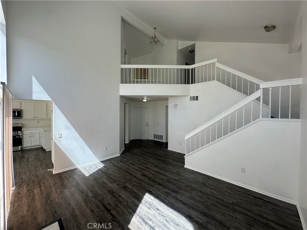 1832 Havasu Street Perris, CA 92571 - Photo 5 of 28