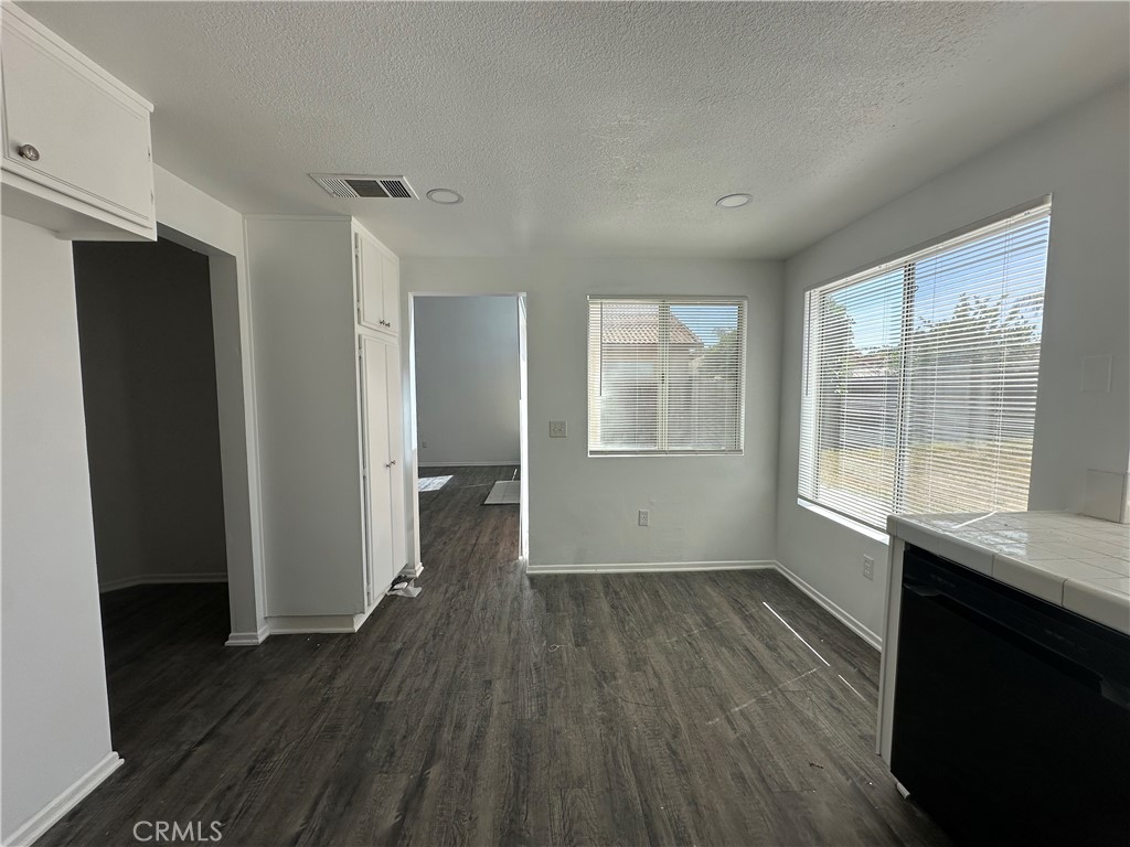 1832 Havasu Street Perris, CA 92571 - Photo 8 of 28