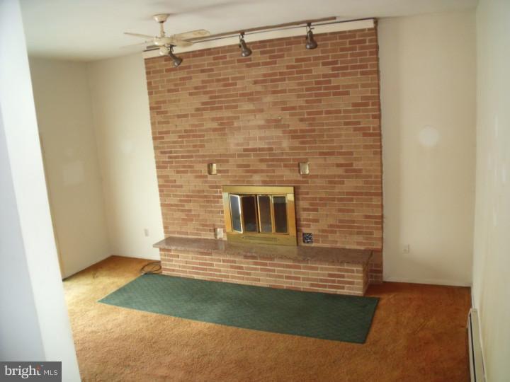 26 Mill Road Norristown, PA 19401 - Photo 8 of 10 Family Room