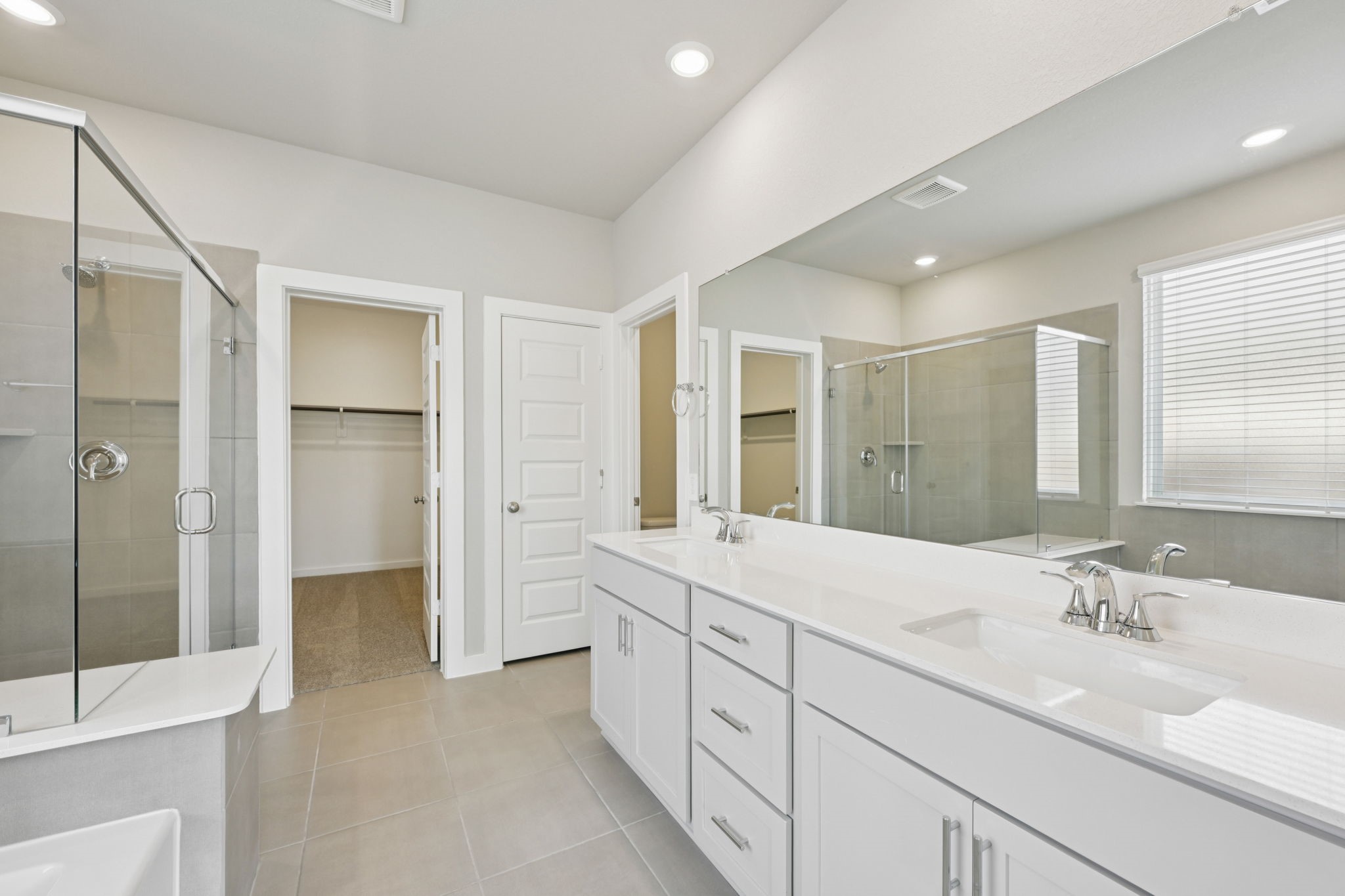 2830 Dark Lantern Drive Rosenberg, TX 77471 - Photo 18 of 34 Photo is not of the actual home, but is an inspirational photo of builder’s model home and may depict options, furnishings, and/or decorator features that are not included