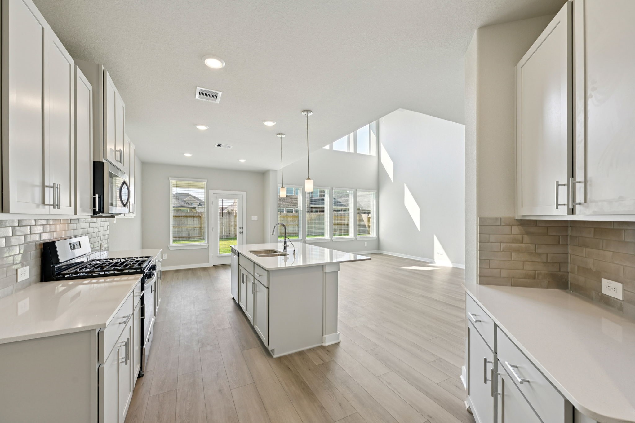 2830 Dark Lantern Drive Rosenberg, TX 77471 - Photo 4 of 34 Photo is not of the actual home, but is an inspirational photo of builder’s model home and may depict options, furnishings, and/or decorator features that are not included