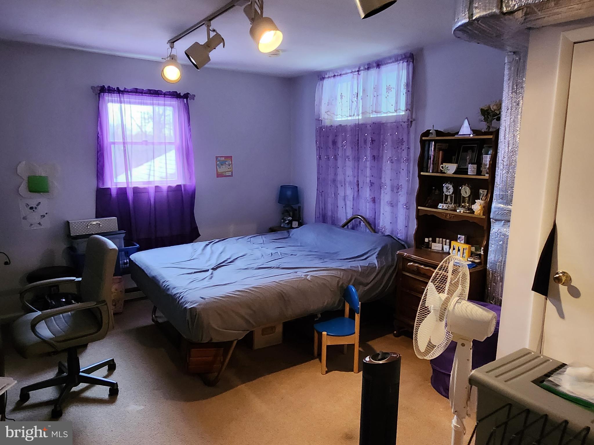 137 Wambold Road Green Lane, PA 18054 - Photo 16 of 19 Gallery Image 16