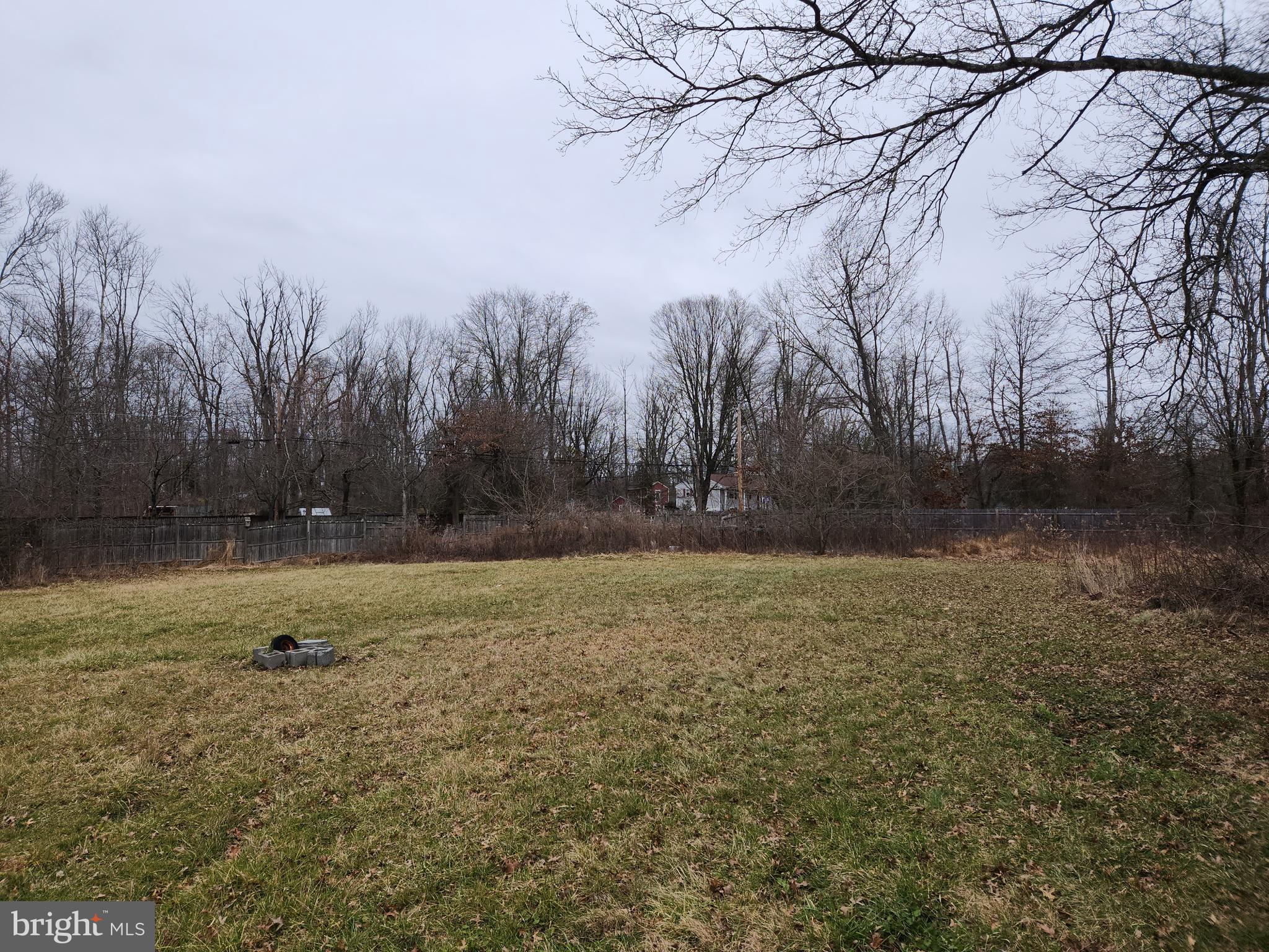 137 Wambold Road Green Lane, PA 18054 - Photo 3 of 19 Gallery Image 3