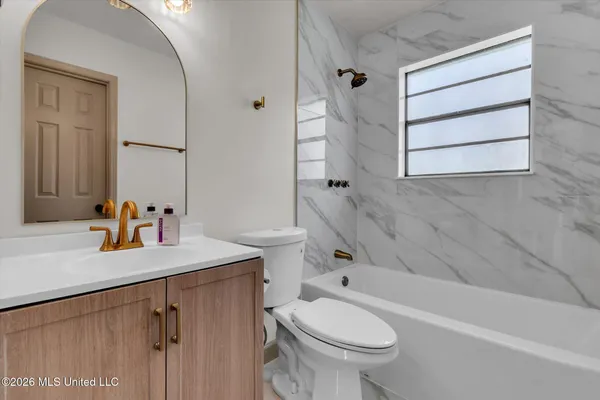 $176,900 | 8182 Cedarbrook Drive, Southaven, MS 38671