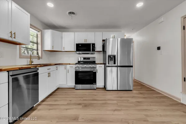 $176,900 | 8182 Cedarbrook Drive, Southaven, MS 38671