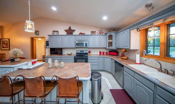 $489,000 | N22791 Carpenter Road, Niagara, WI 54151