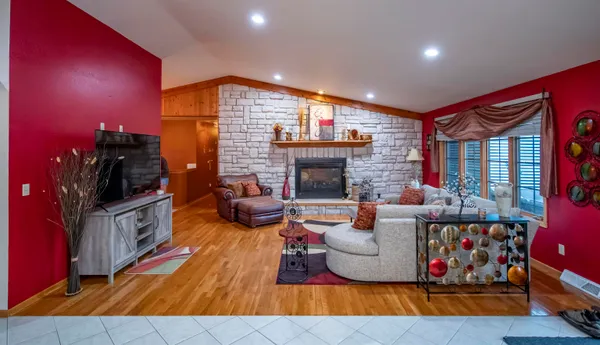 $489,000 | N22791 Carpenter Road, Niagara, WI 54151