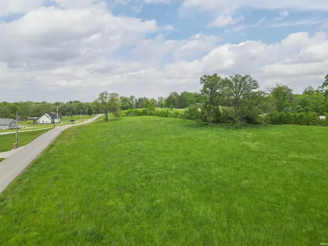 $89,700 | 7 South Spiceland Pike, New Castle, IN 47362