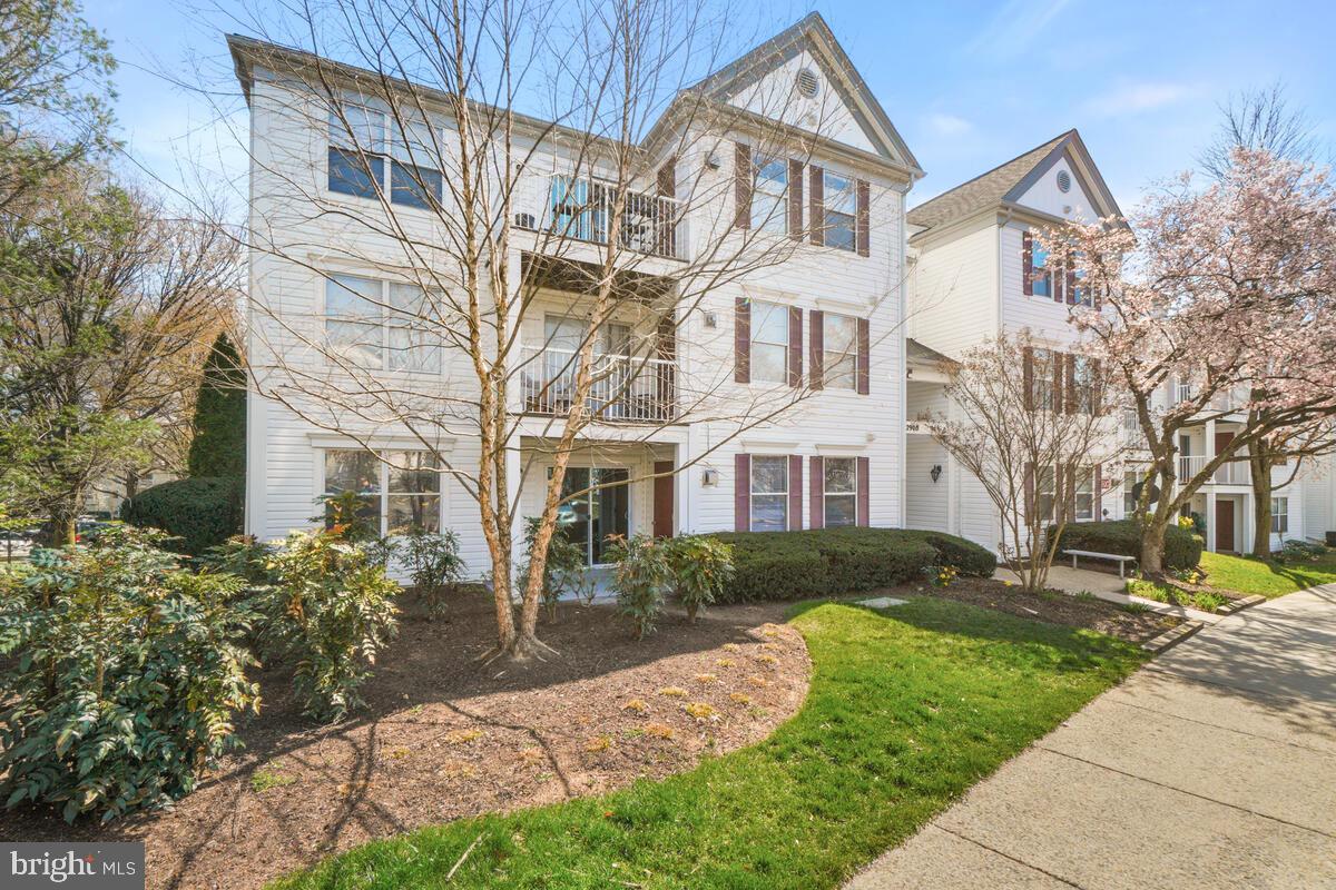 12900 Churchill Ridge Circle, Unit 13 Germantown, MD 20874 - Photo 2 of 43