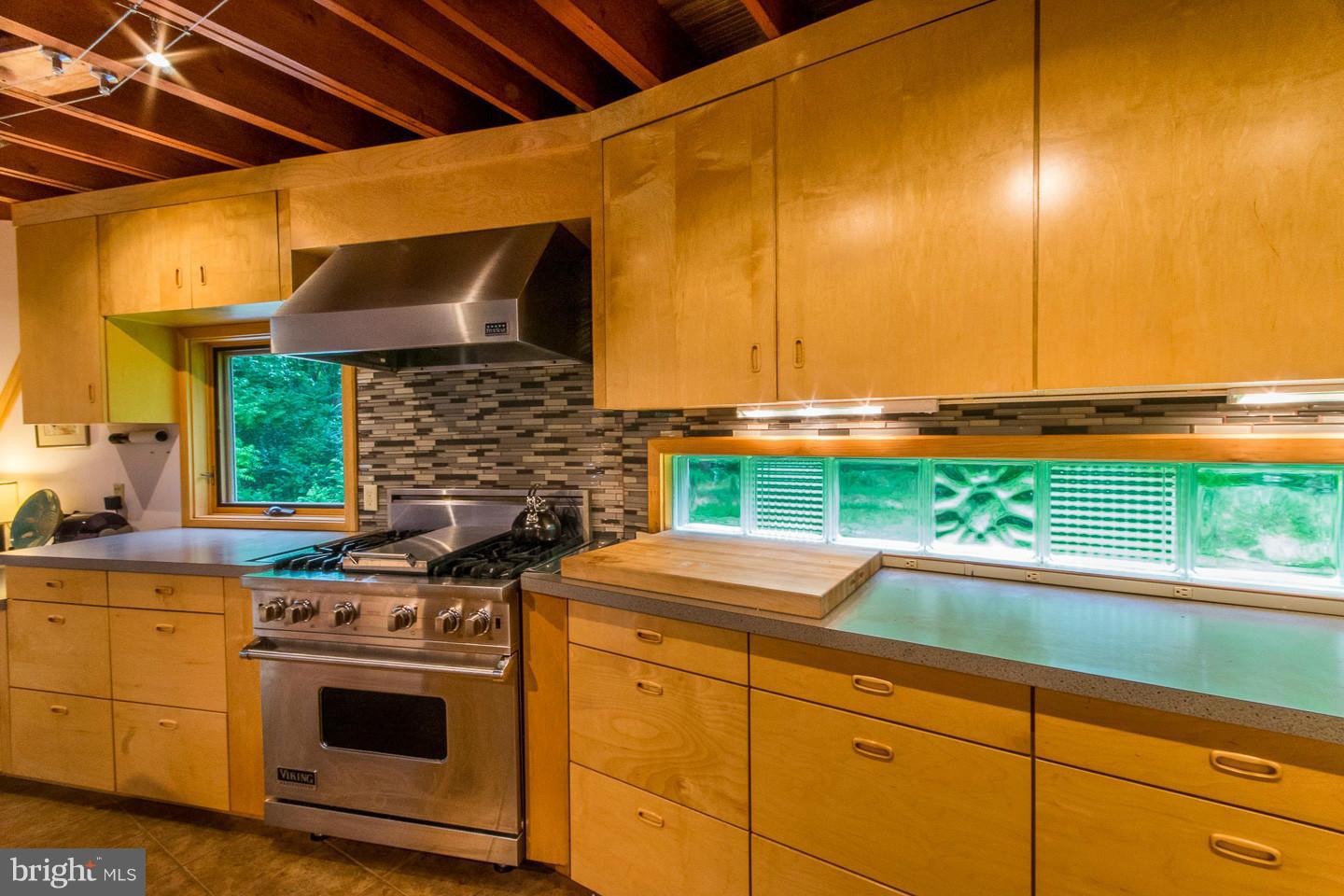 2131 Runnymeade Road Bunker Hill, WV 25413 - Photo 21 of 30 Kitchen