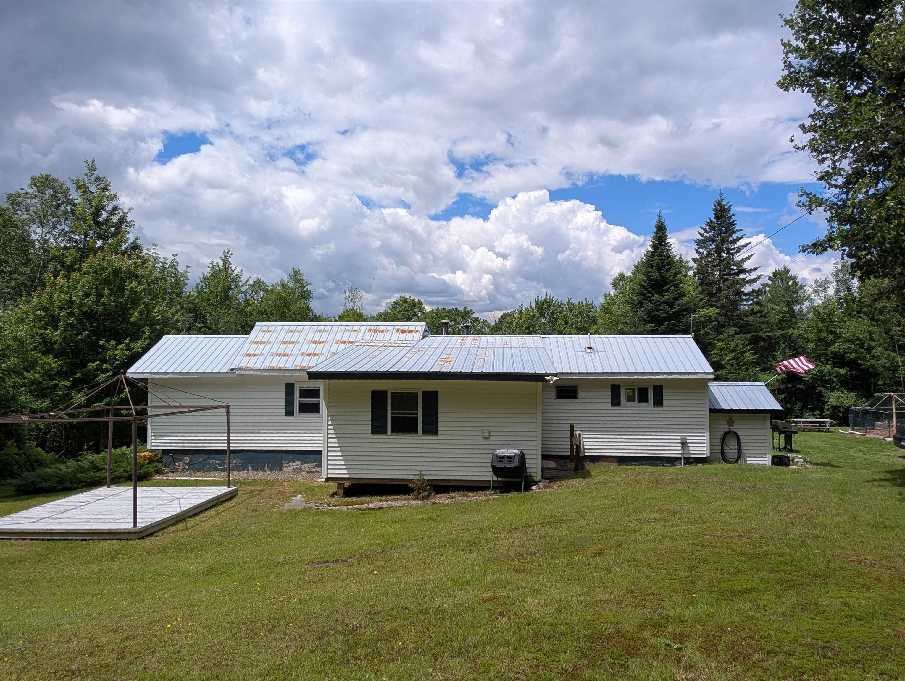 16 Griffin Road Stewartstown, NH 03576 - Photo 2 of 41