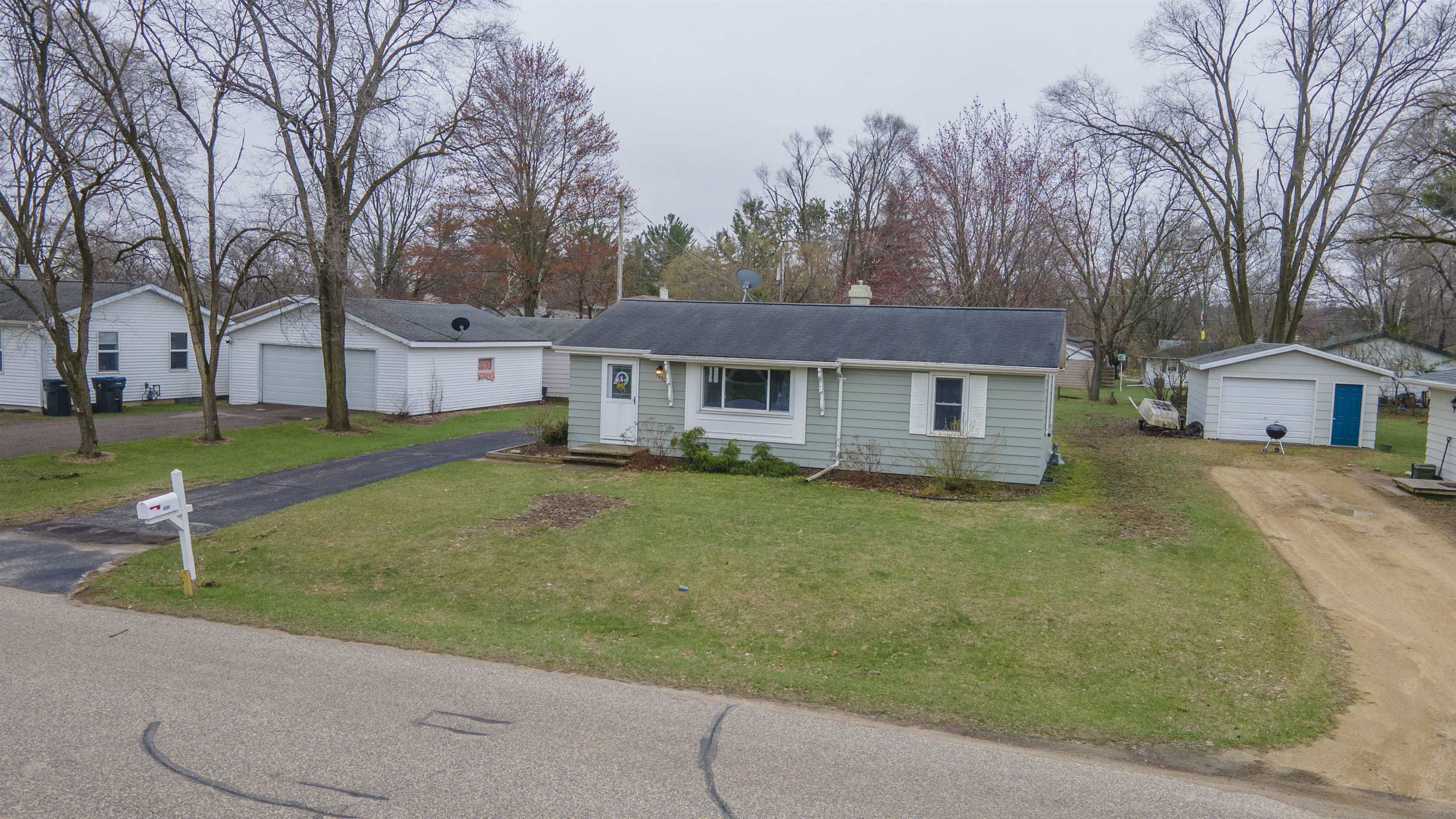 1330 Crystal Court Waupaca, WI 54981 - Photo 23 of 24