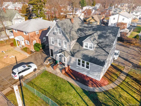 $2,900 | 134 Washington Avenue, Unit 1, Suffern, NY 10901