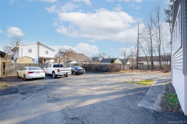 $2,900 | 134 Washington Avenue, Unit 1, Suffern, NY 10901